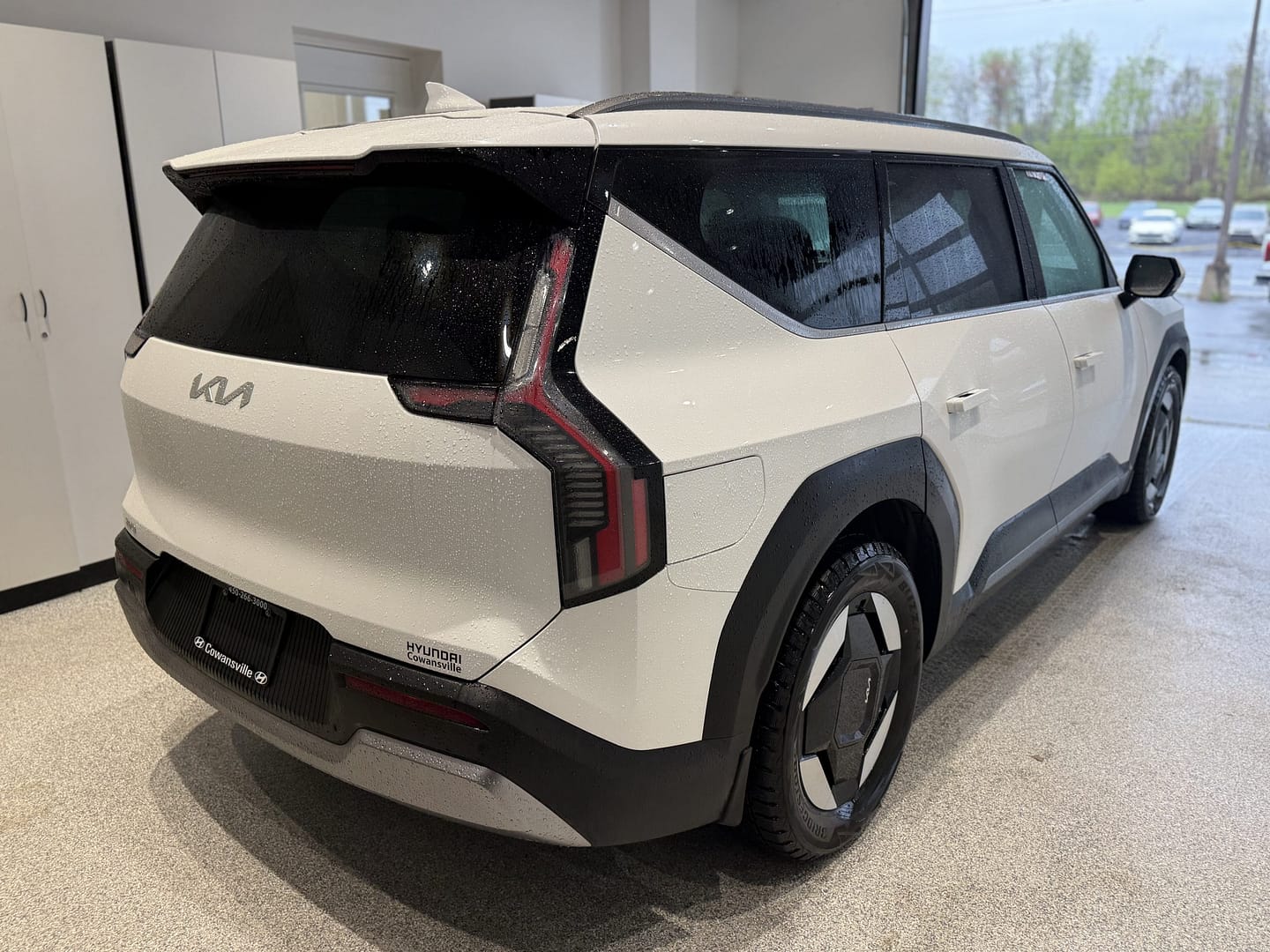 Kia EV 9 Land AWD 2024 – Image 5