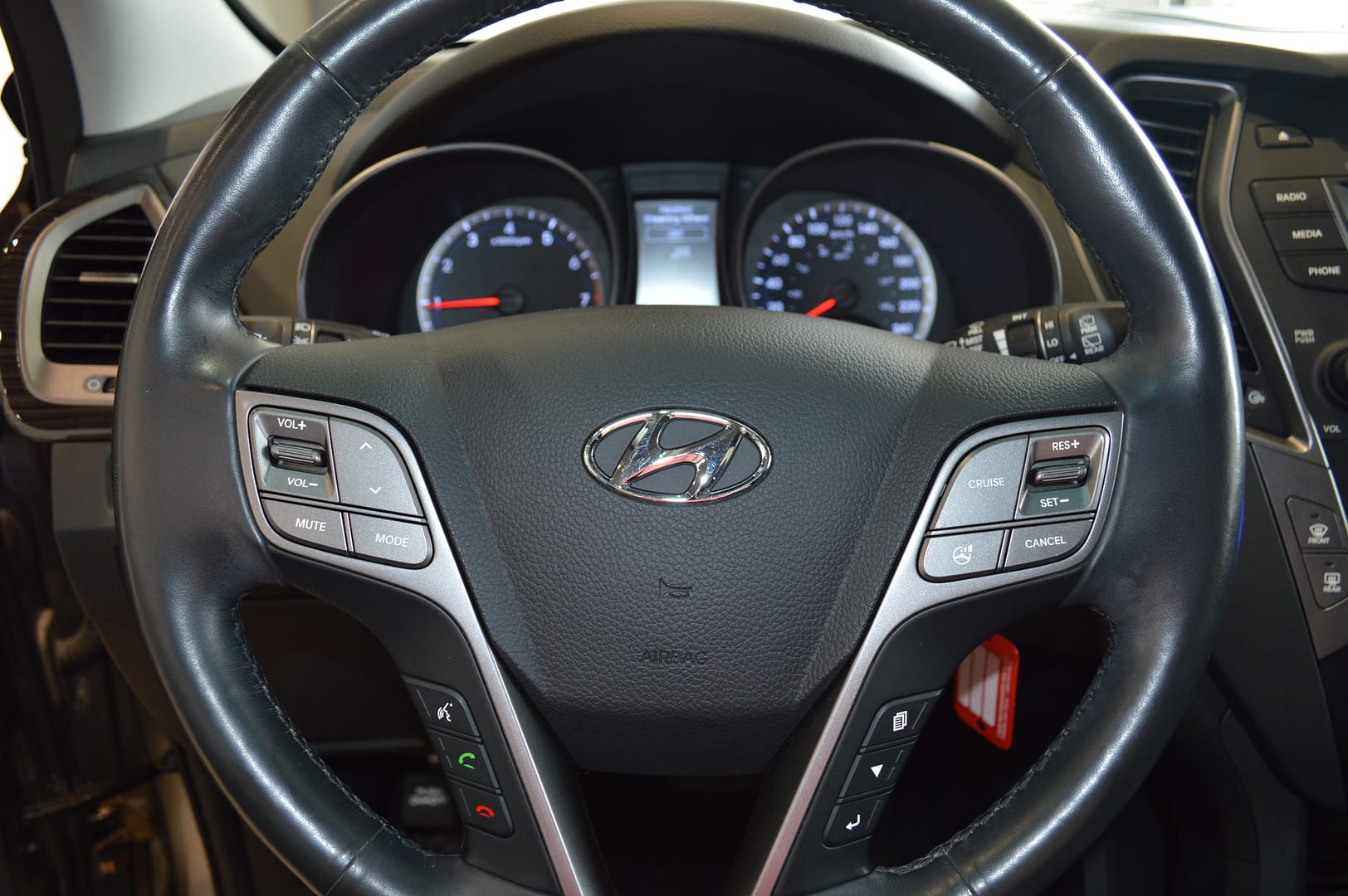 Santa Fe Premium Sport 2015 – Image 16