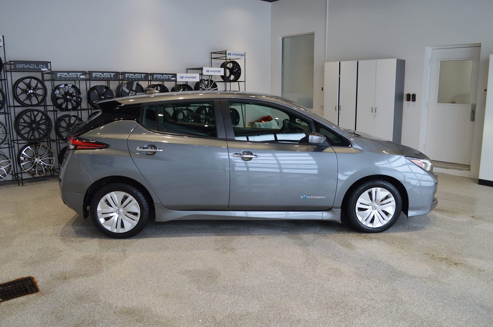 Nissan Leaf SV EV 2018 – Image 8