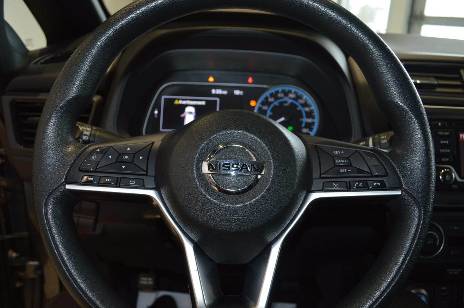 Nissan Leaf SV EV 2018 – Image 12