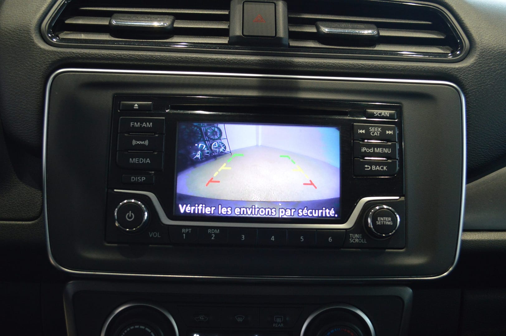 Nissan Leaf SV EV 2018 – Image 17