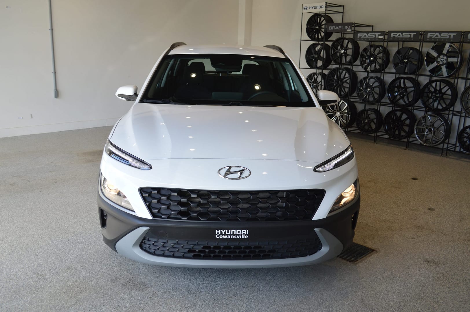 Kona Essentiel FWD 2023 – Image 10
