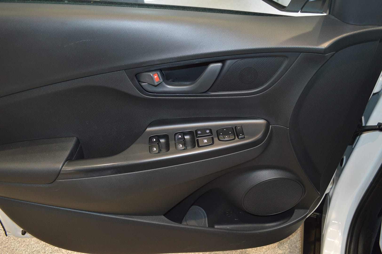 Kona Essentiel FWD 2023 – Image 14