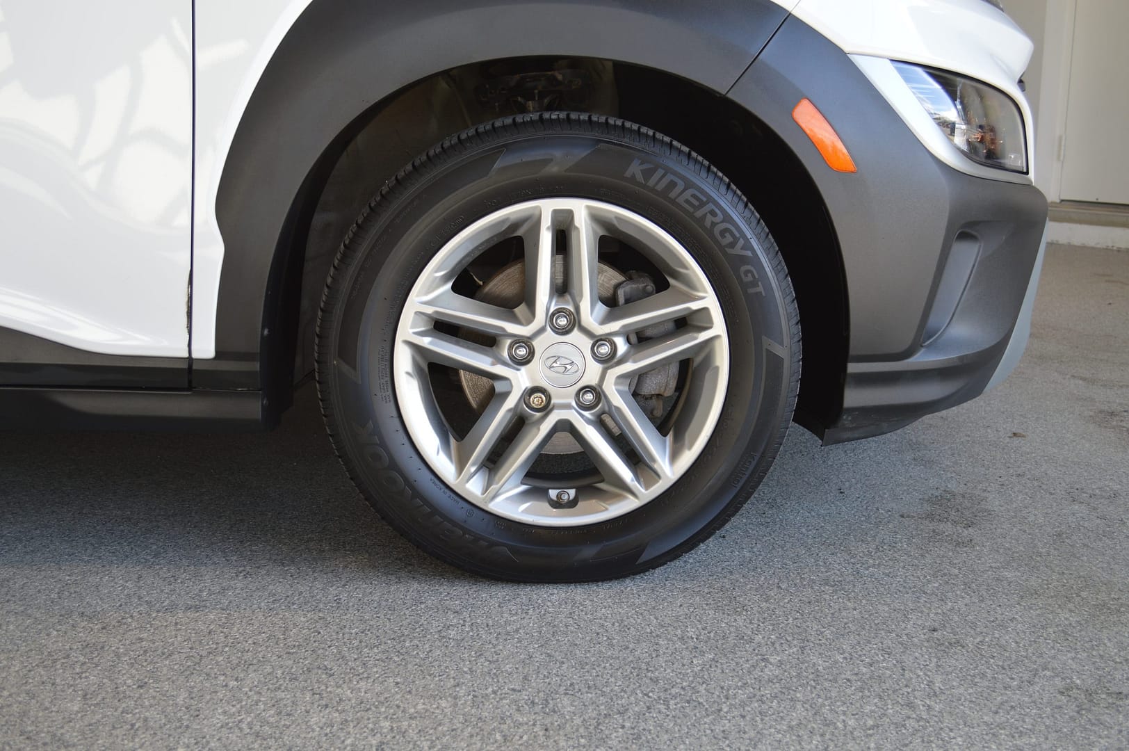 Kona Essentiel FWD 2023 – Image 25
