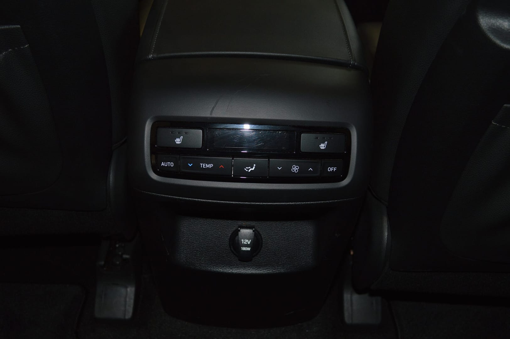 Palisade Luxury 8 Places AWD 2021 – Image 25