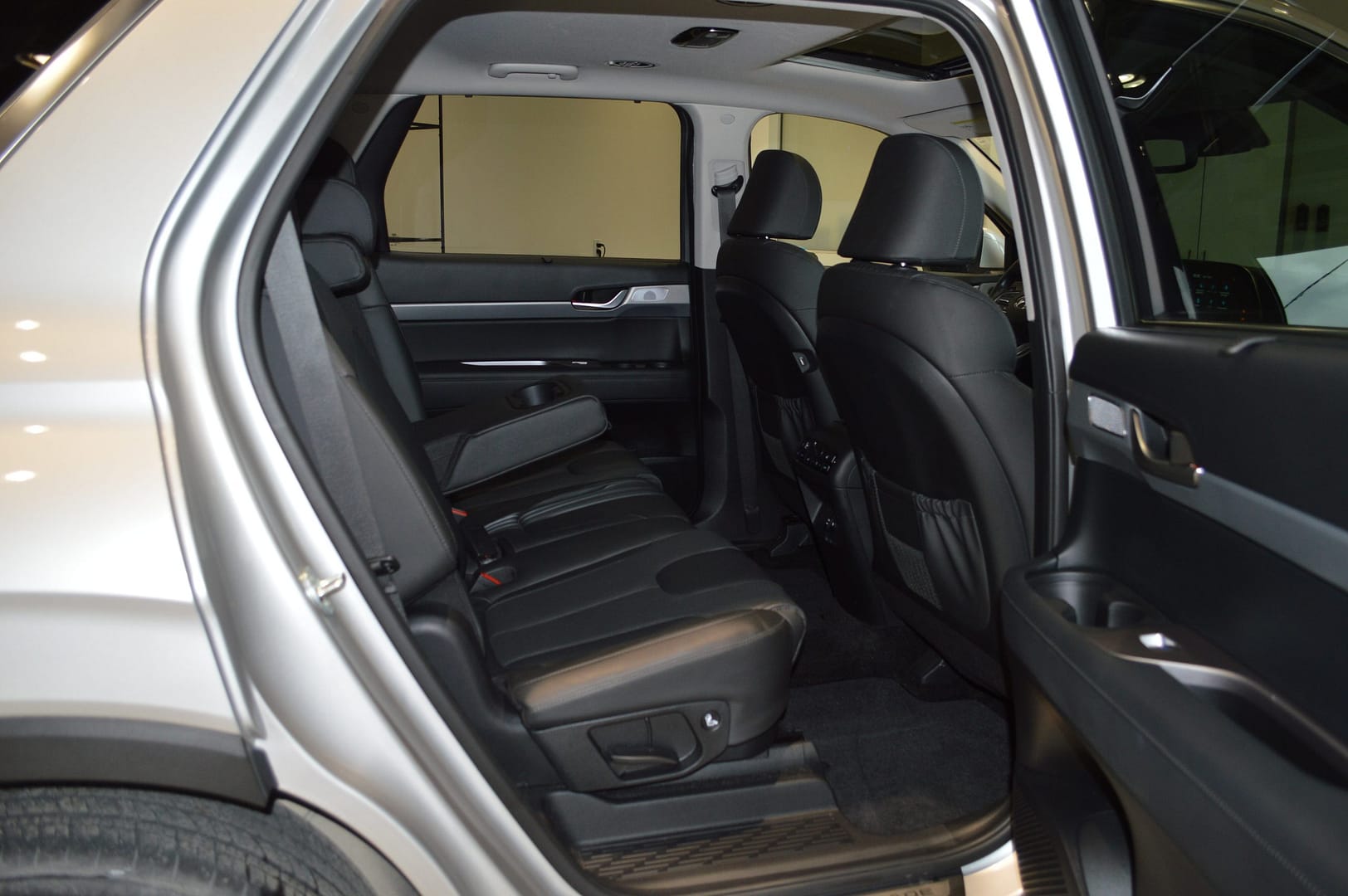 Palisade Luxury 8 Places AWD 2021 – Image 32