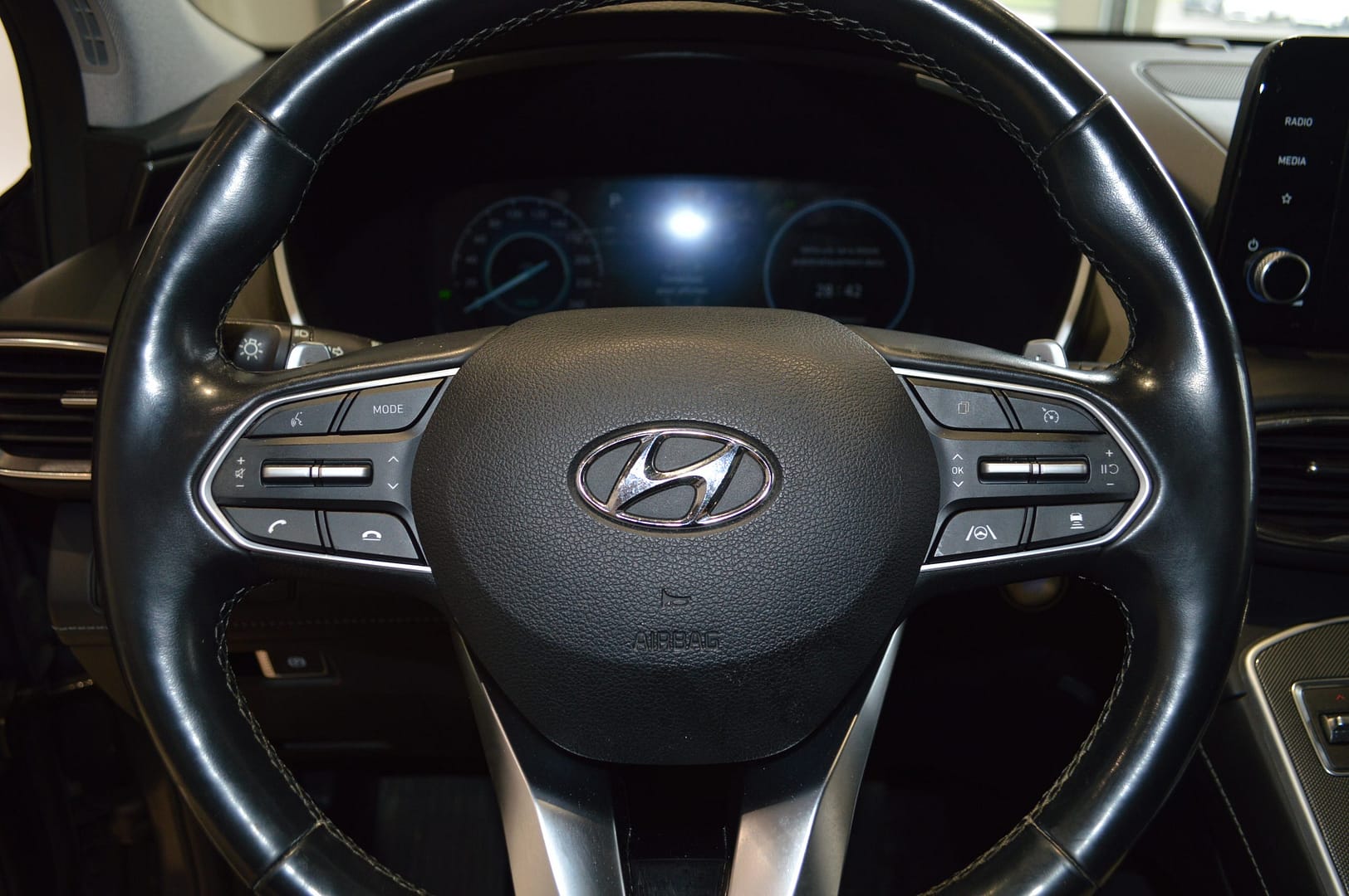 Santa Fe Limited PHEV 2022 – Image 18