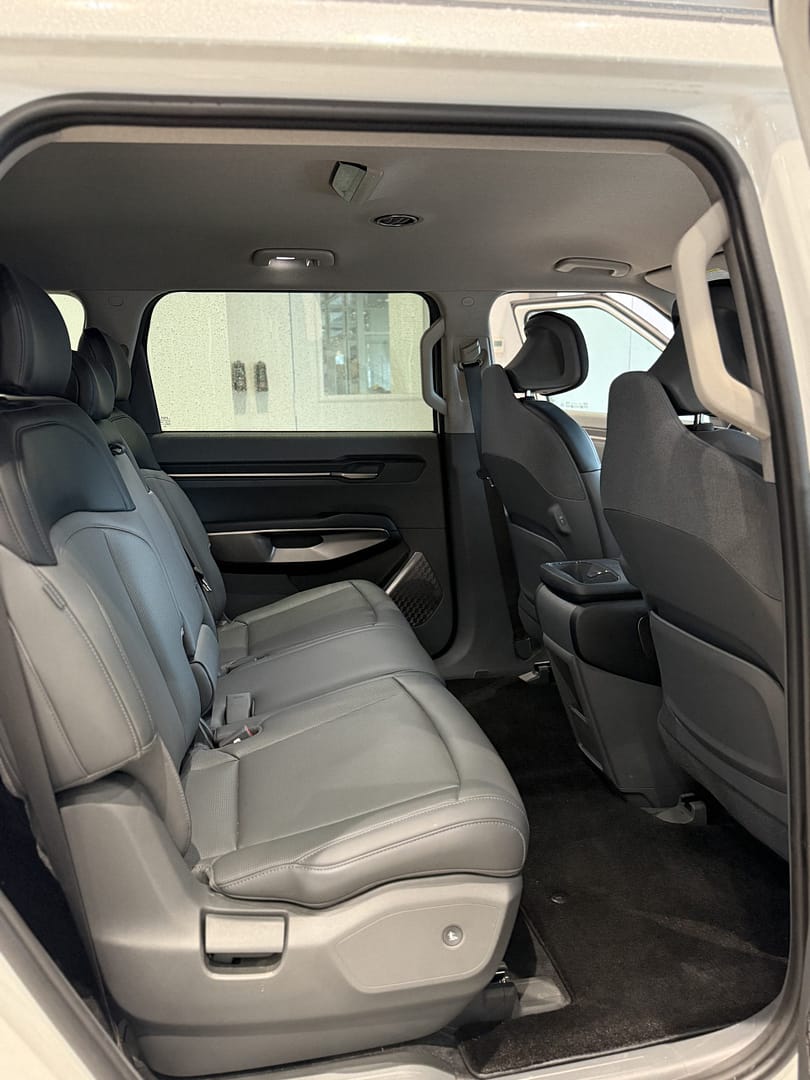 Kia EV 9 Land AWD 2024 – Image 12